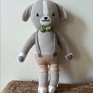 Cuddle + Kind Noah the Dog